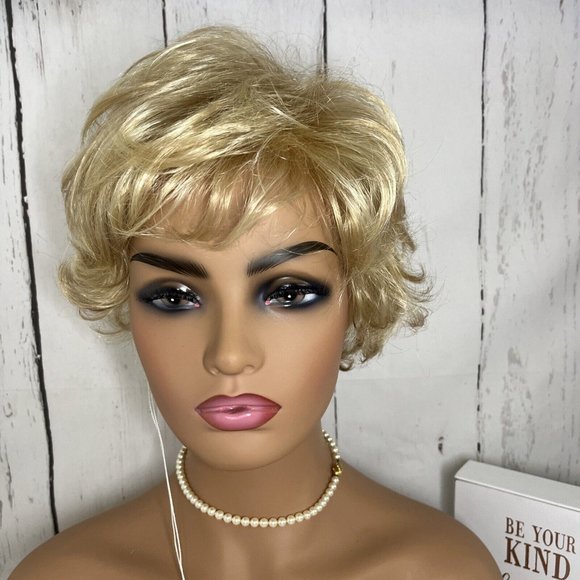 Open Box Envy Bryn | Synthetic Wig (Basic Cap) - Medium Blonde - Picture 1 of 10